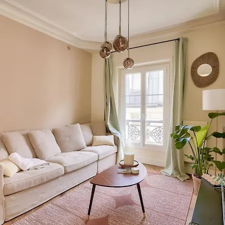 Superb 1 Bed Flat 5min Walk From The Louvre Appartamento